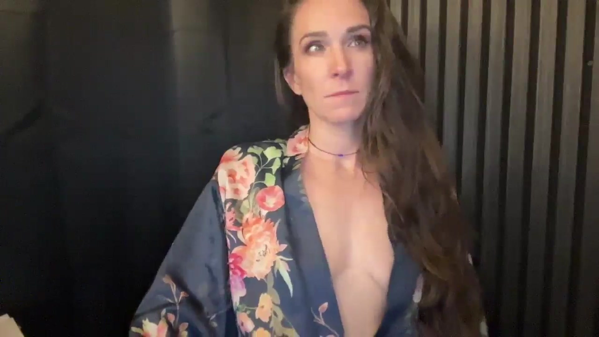 Gallery image thumbnail from TteaseMeTina's myfreecams stream on, 09/09/2025, 13:17 image 11 of 20