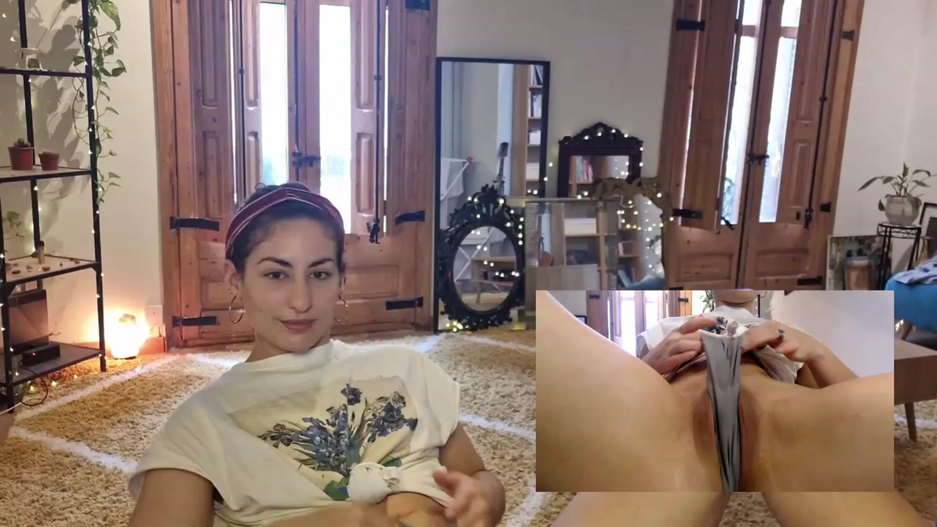 Gallery image thumbnail from TulaLulaVida's myfreecams stream on, 01/16/2024, 16:55 image 9 of 20