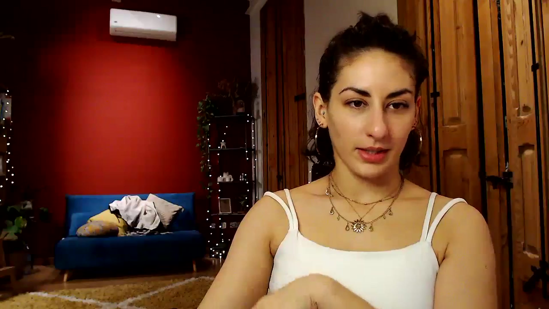Gallery image thumbnail from TulaLulaVida's myfreecams stream on, 02/28/2024, 21:10 image 6 of 20