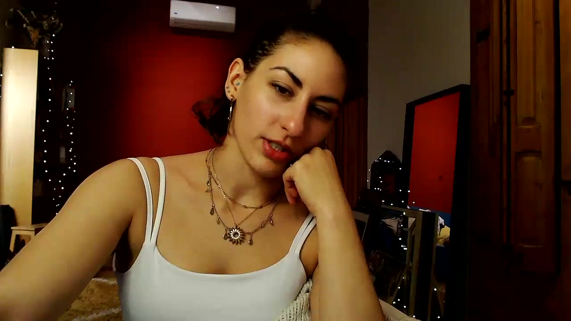 Gallery image thumbnail from TulaLulaVida's myfreecams stream on, 02/28/2024, 21:10 image 11 of 20