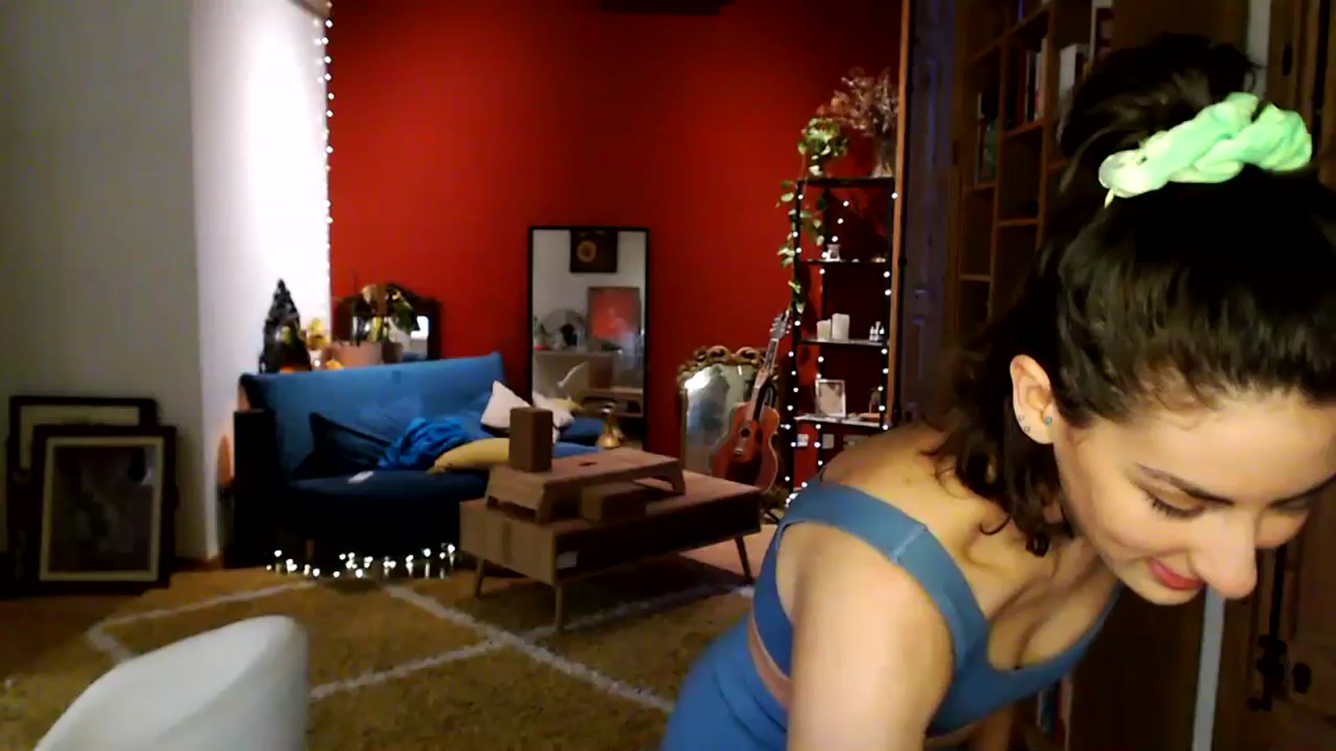 Gallery image thumbnail from TulaLulaVida's myfreecams stream on, 03/30/2024, 18:22 image 12 of 20
