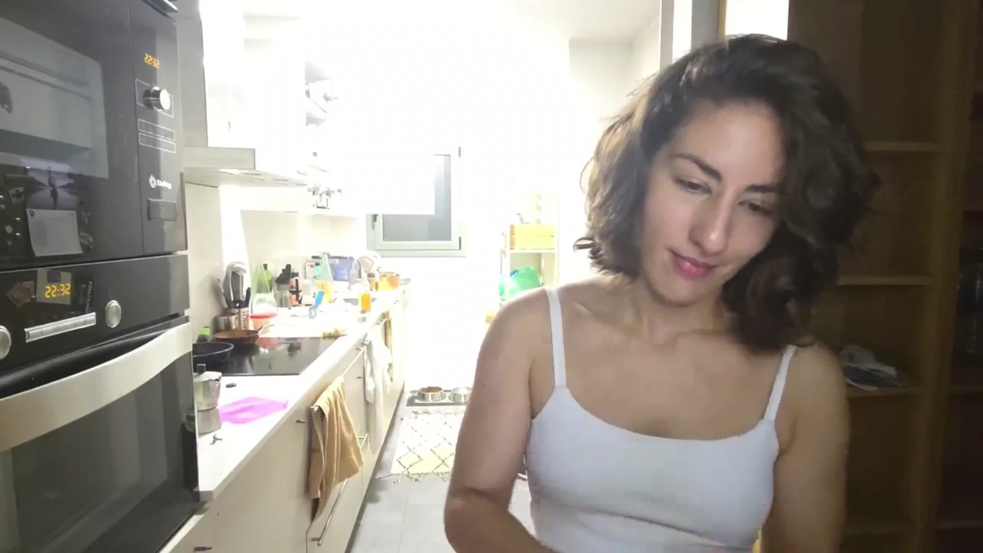 Gallery image thumbnail from TulaLulaVida's myfreecams stream on, 07/10/2024, 20:39 image 17 of 20