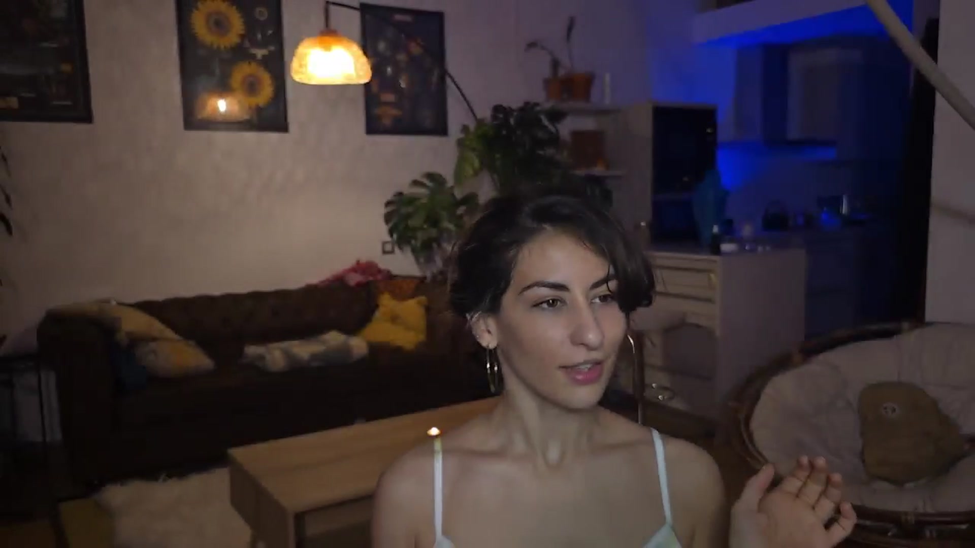 Gallery image thumbnail from TulaLulaVida's myfreecams stream on, 03/15/2025, 22:22 image 2 of 20