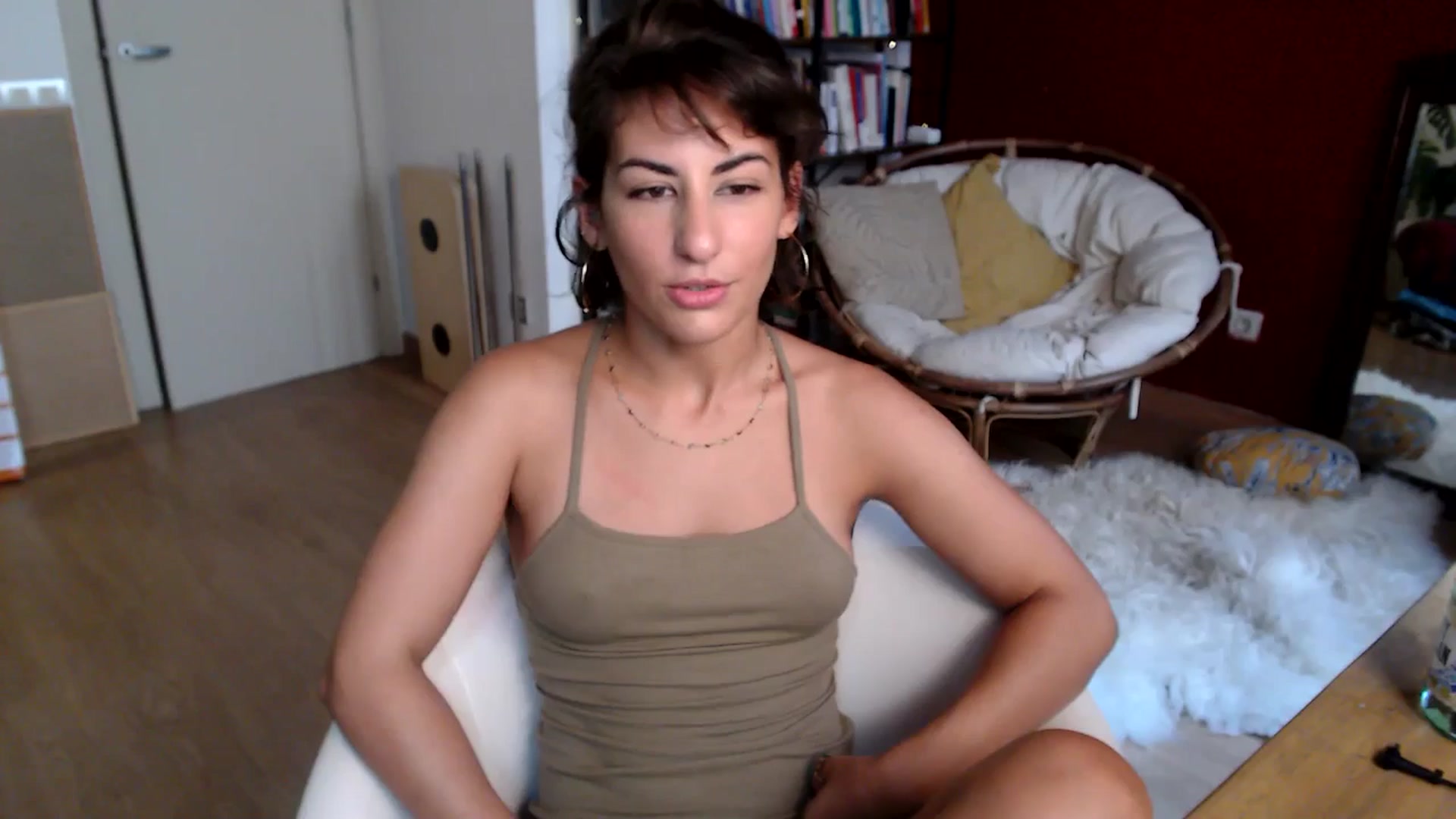 Gallery image thumbnail from TulaLulaVida's myfreecams stream on, 07/31/2025, 16:40 image 3 of 20