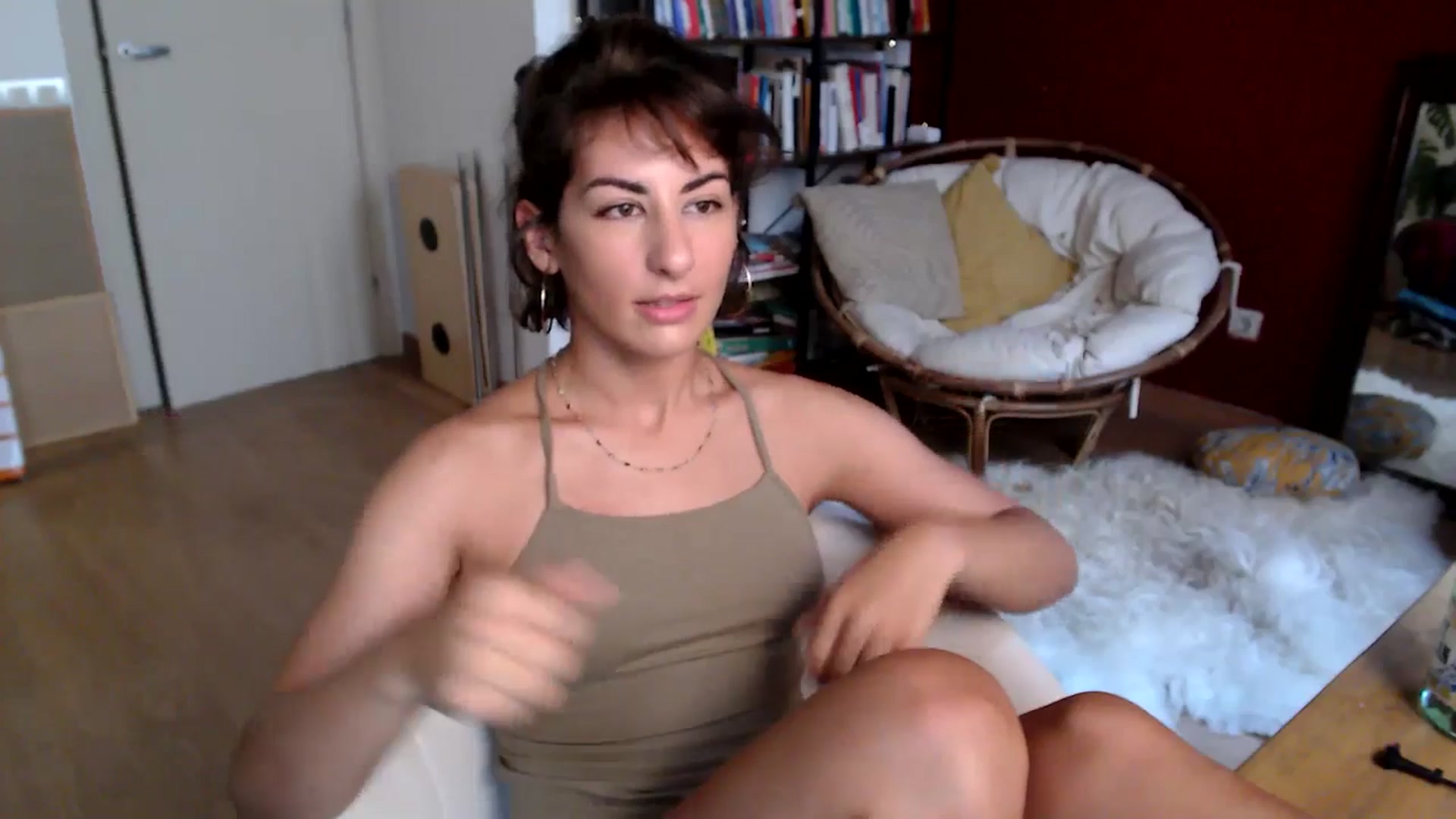 Gallery image thumbnail from TulaLulaVida's myfreecams stream on, 07/31/2025, 16:40 image 4 of 20