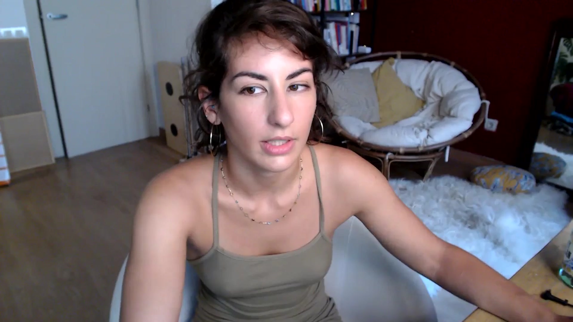 Gallery image thumbnail from TulaLulaVida's myfreecams stream on, 07/31/2025, 16:40 image 10 of 20