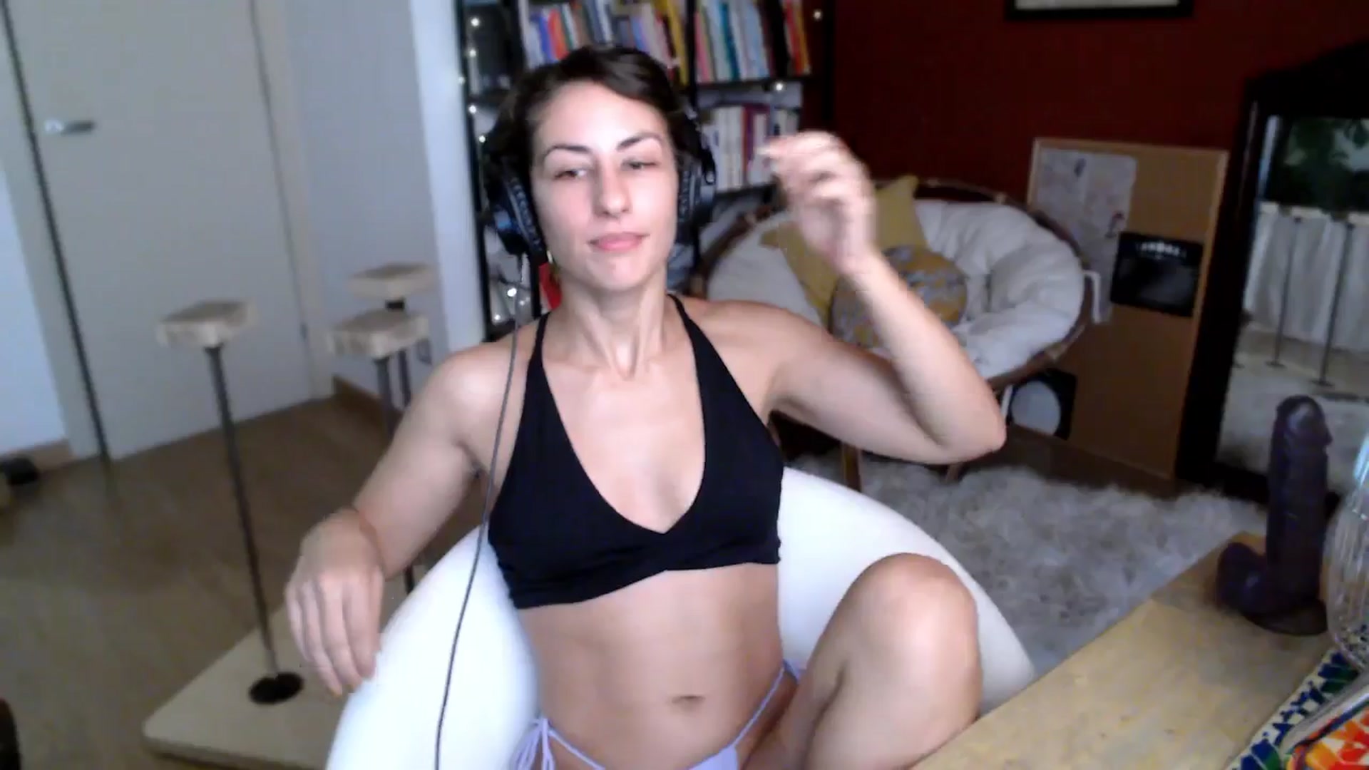 Gallery image thumbnail from TulaLulaVida's myfreecams stream on, 08/07/2025, 18:54 image 17 of 20