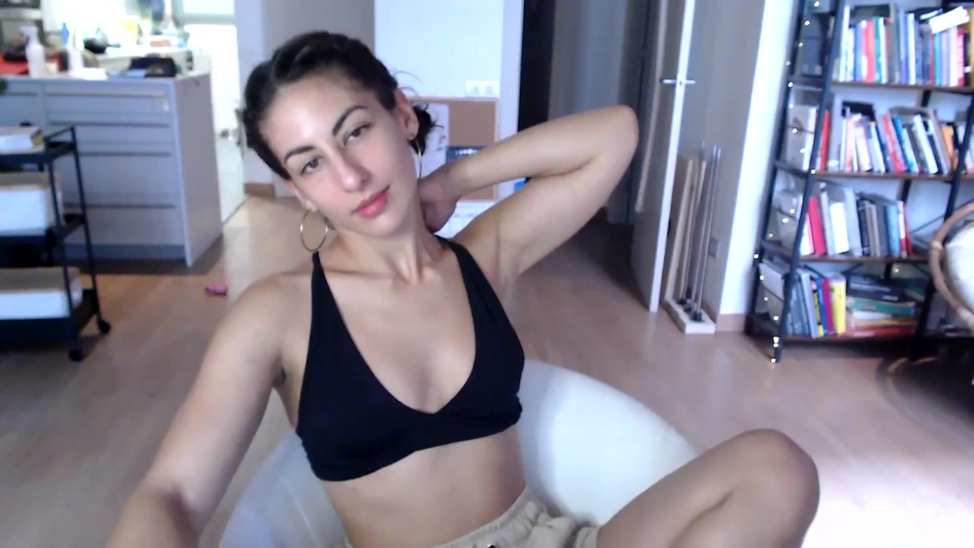 Gallery image thumbnail from TulaLulaVida's myfreecams stream on, 08/19/2025, 15:50 image 17 of 20
