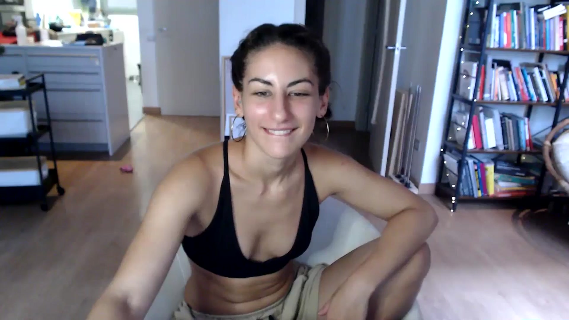 Gallery image thumbnail from TulaLulaVida's myfreecams stream on, 08/19/2025, 15:50 image 18 of 20