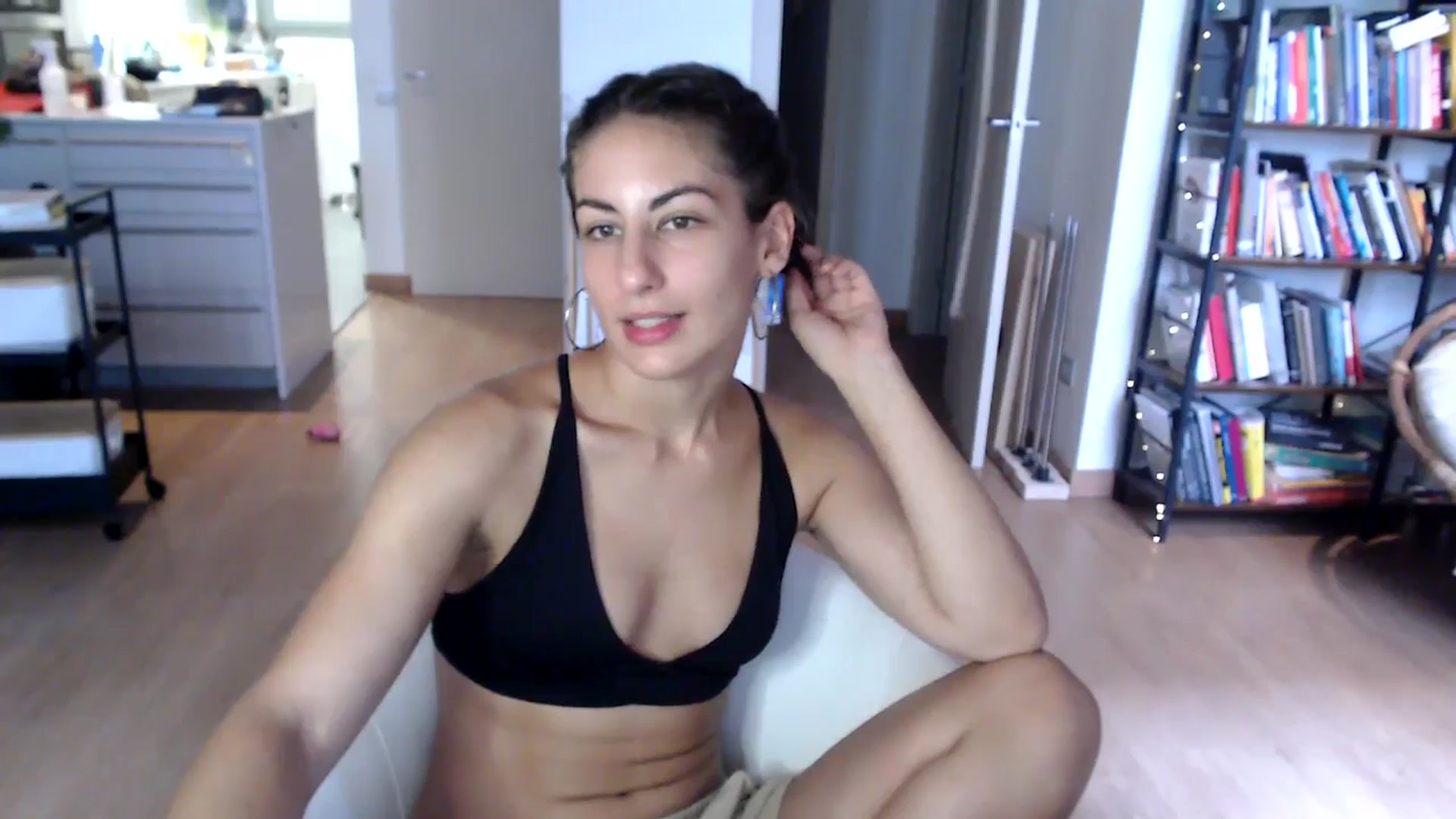 Gallery image thumbnail from TulaLulaVida's myfreecams stream on, 08/19/2025, 15:50 image 19 of 20