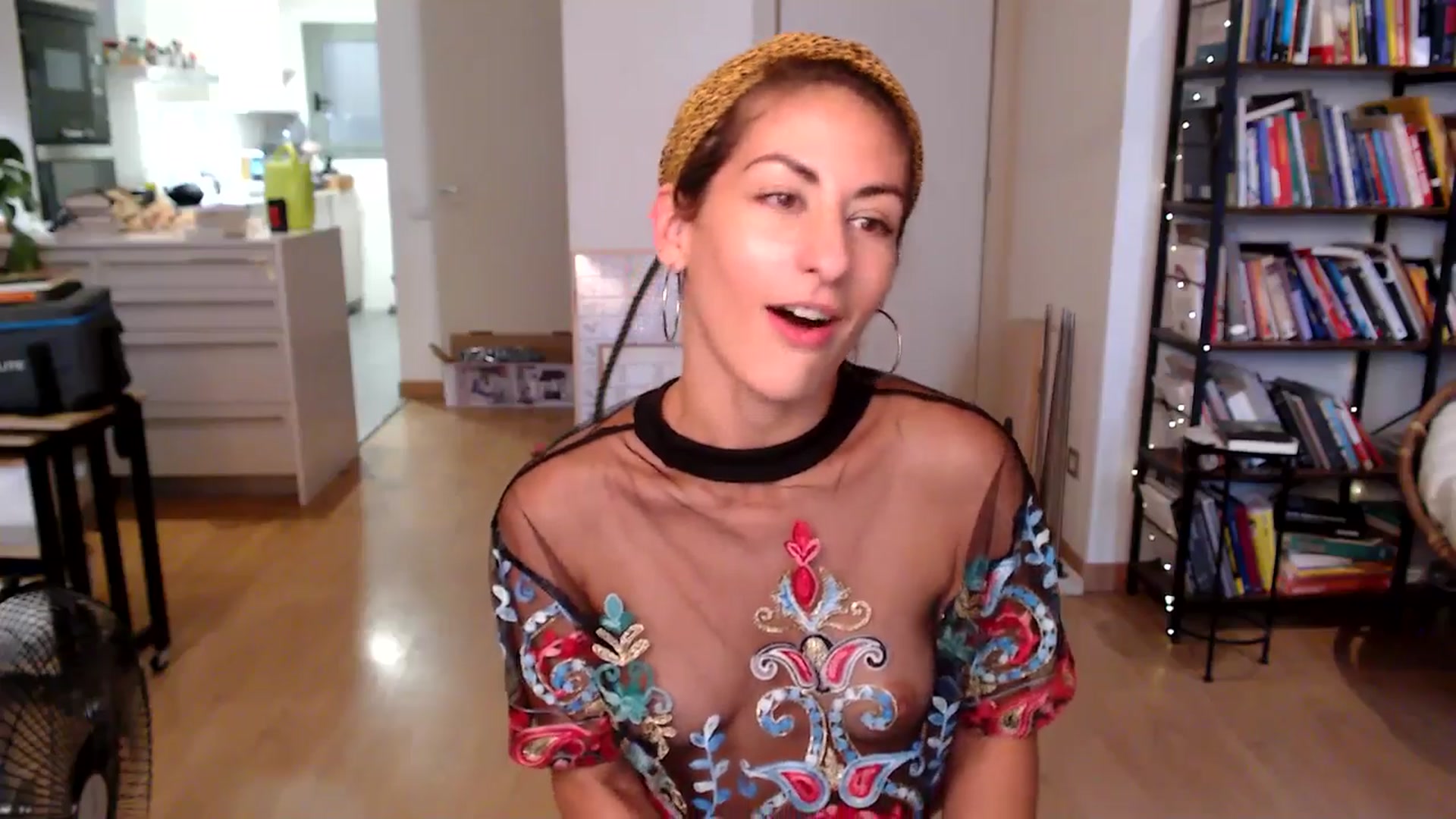 Gallery image thumbnail from TulaLulaVida's myfreecams stream on, 08/28/2025, 16:07 image 11 of 20