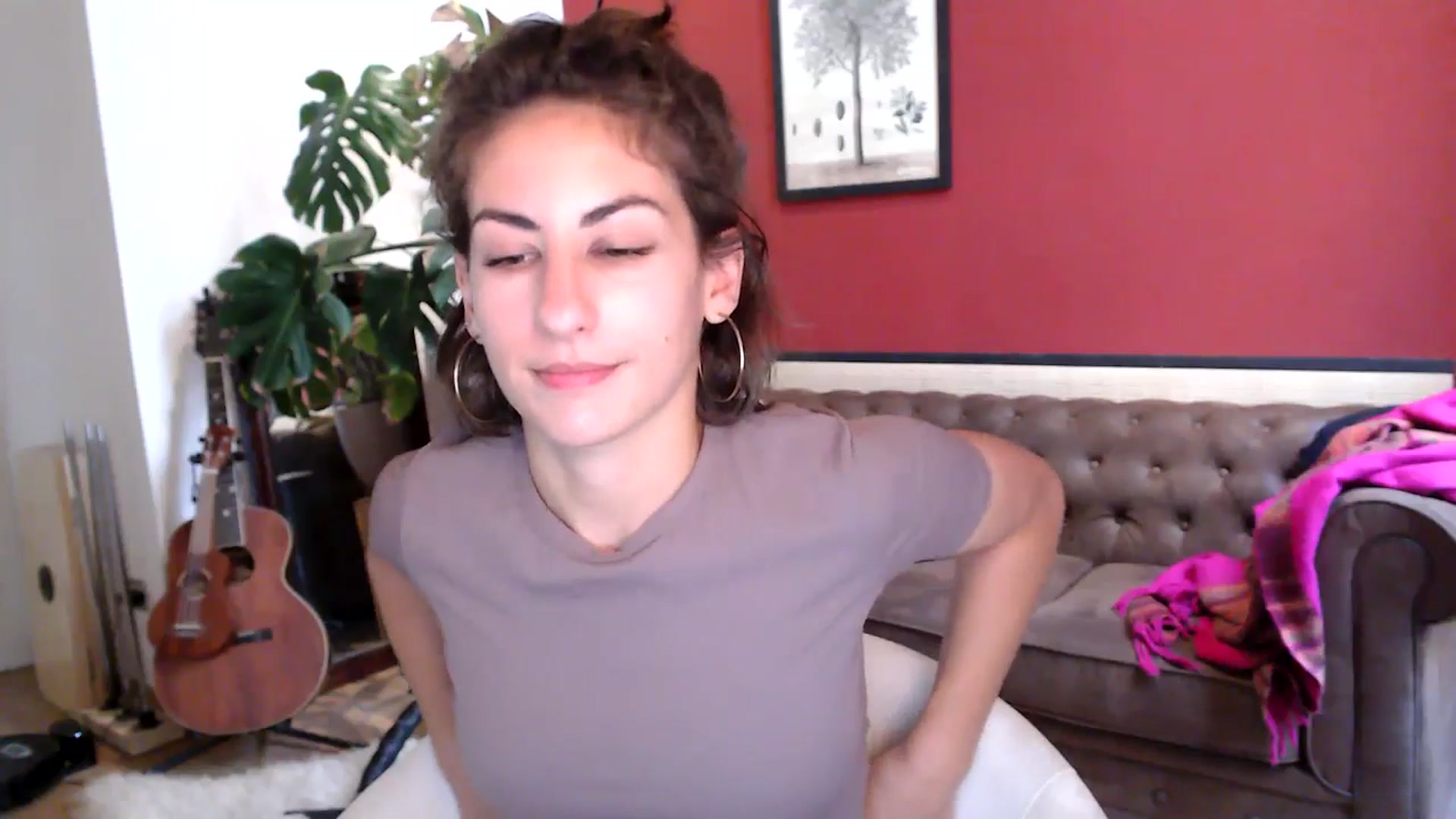 Gallery image thumbnail from TulaLulaVida's myfreecams stream on, 09/02/2025, 14:43 image 12 of 20