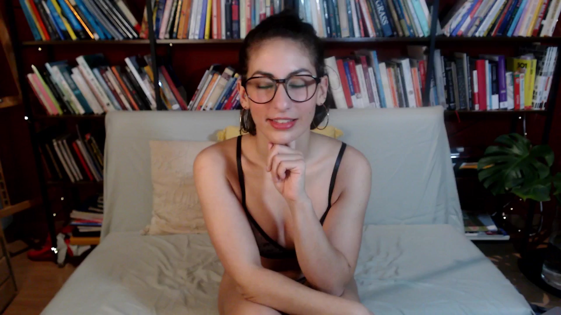 Gallery image thumbnail from TulaLulaVida's myfreecams stream on, 01/13/2026, 18:31 image 14 of 20