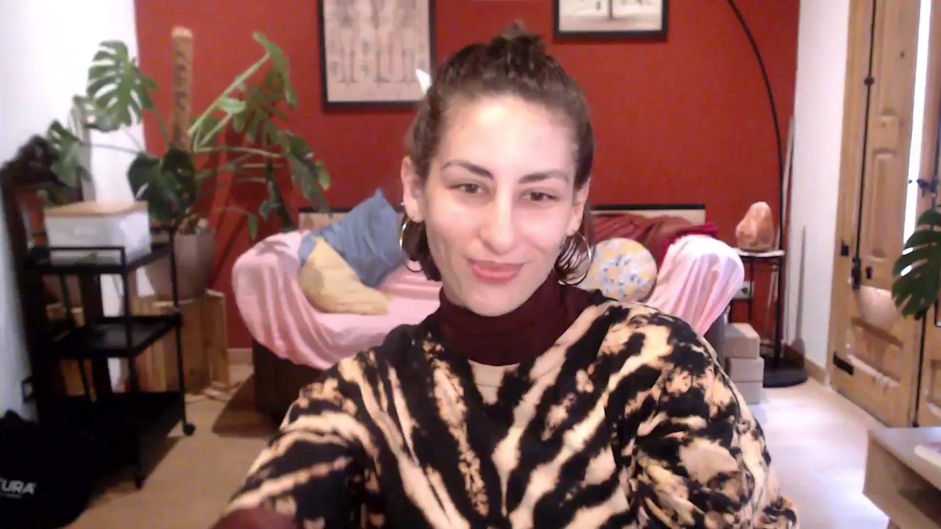 Gallery image thumbnail from TulaLulaVida's myfreecams stream on, 04/01/2026, 14:21 image 1 of 20