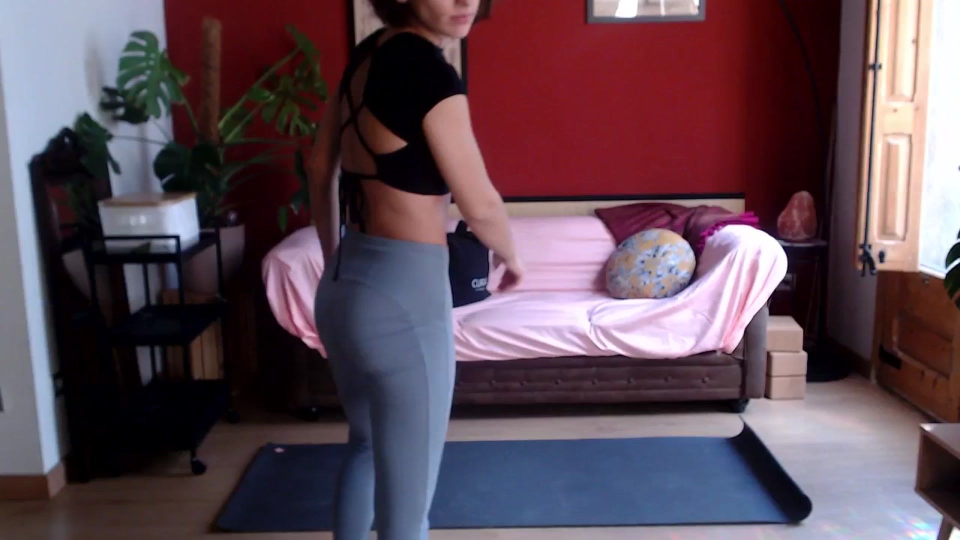 Gallery image thumbnail from TulaLulaVida's myfreecams stream on, 04/03/2026, 14:04 image 8 of 20