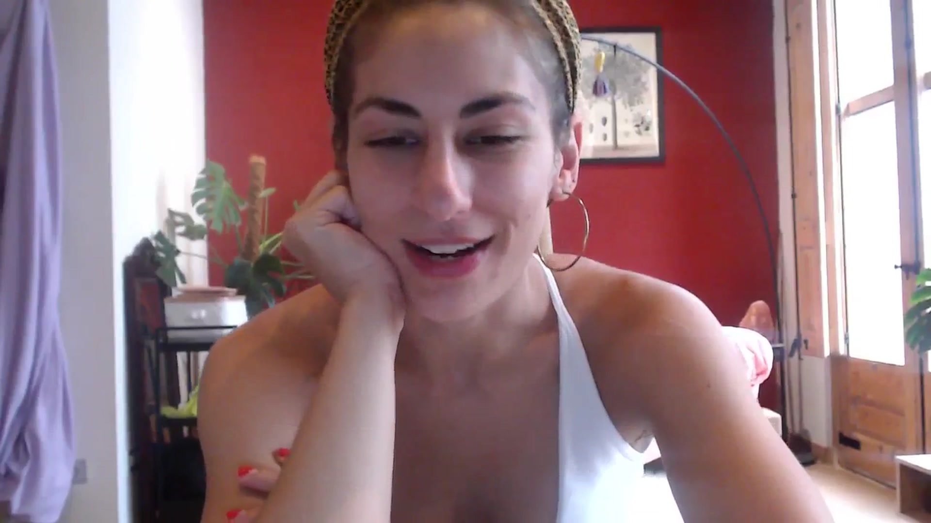Gallery image thumbnail from TulaLulaVida's myfreecams stream on, 04/22/2026, 15:20 image 16 of 20