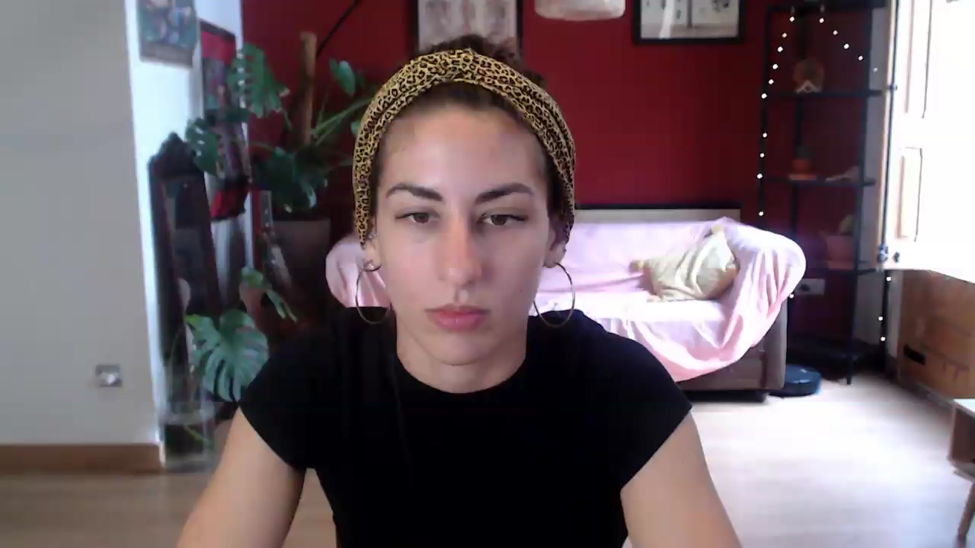 Gallery image thumbnail from TulaLulaVida's myfreecams stream on, 05/12/2026, 14:51 image 18 of 20