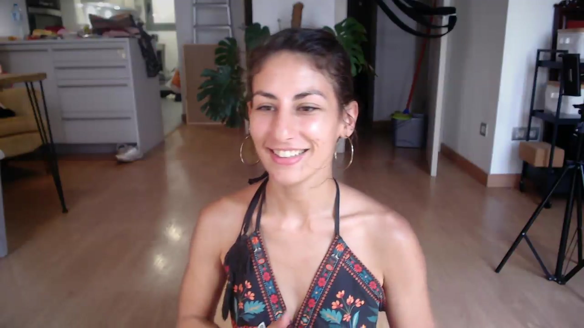 Gallery image thumbnail from TulaLulaVida's myfreecams stream on, 07/21/2026, 14:03 image 4 of 20