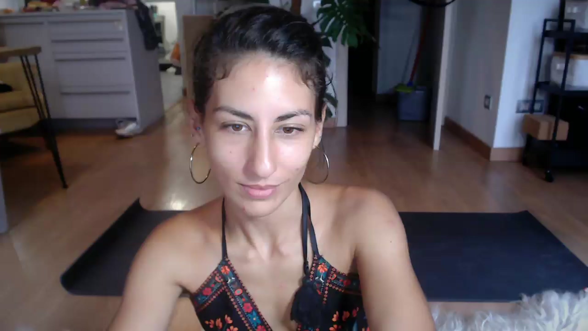 Gallery image thumbnail from TulaLulaVida's myfreecams stream on, 07/21/2026, 15:36 image 16 of 20