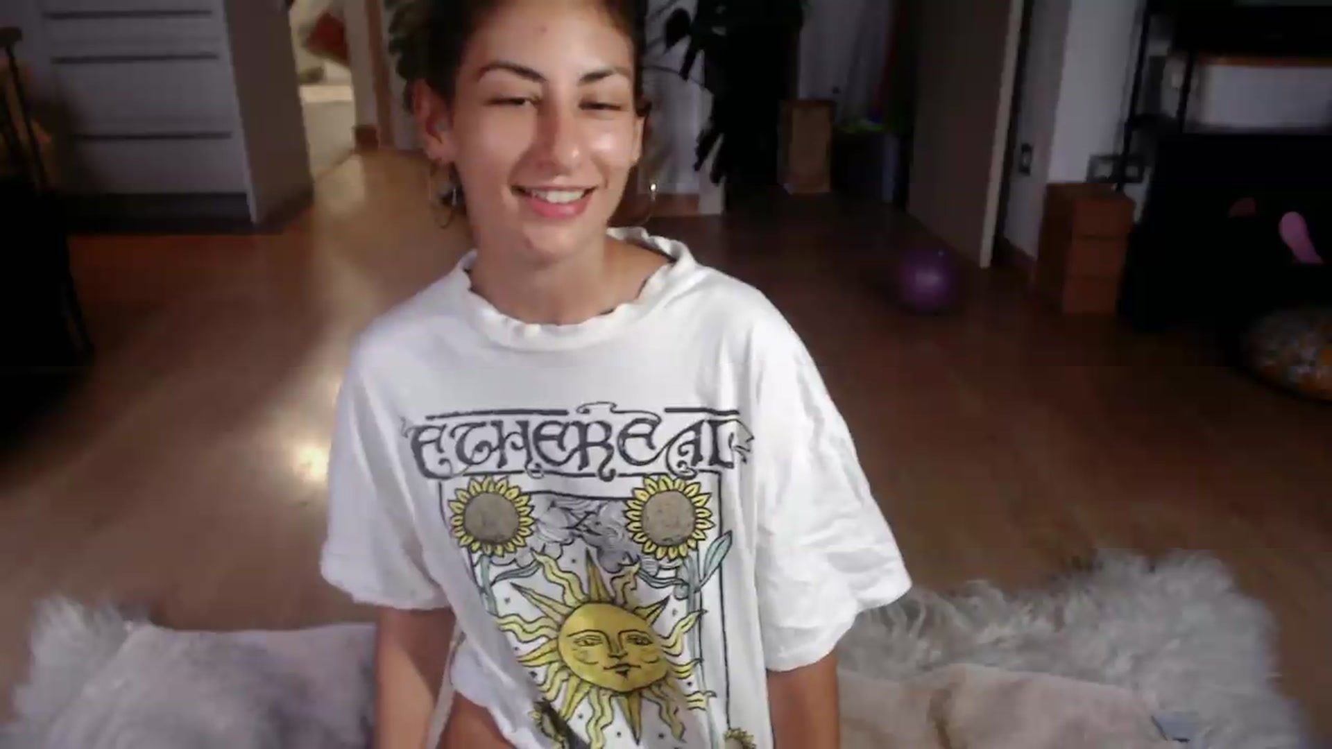 Gallery image thumbnail from TulaLulaVida's myfreecams stream on, 07/28/2026, 15:35 image 17 of 20