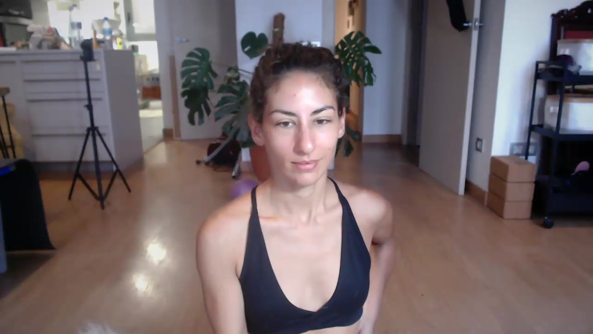 Gallery image thumbnail from TulaLulaVida's myfreecams stream on, 07/30/2026, 16:10 image 6 of 20