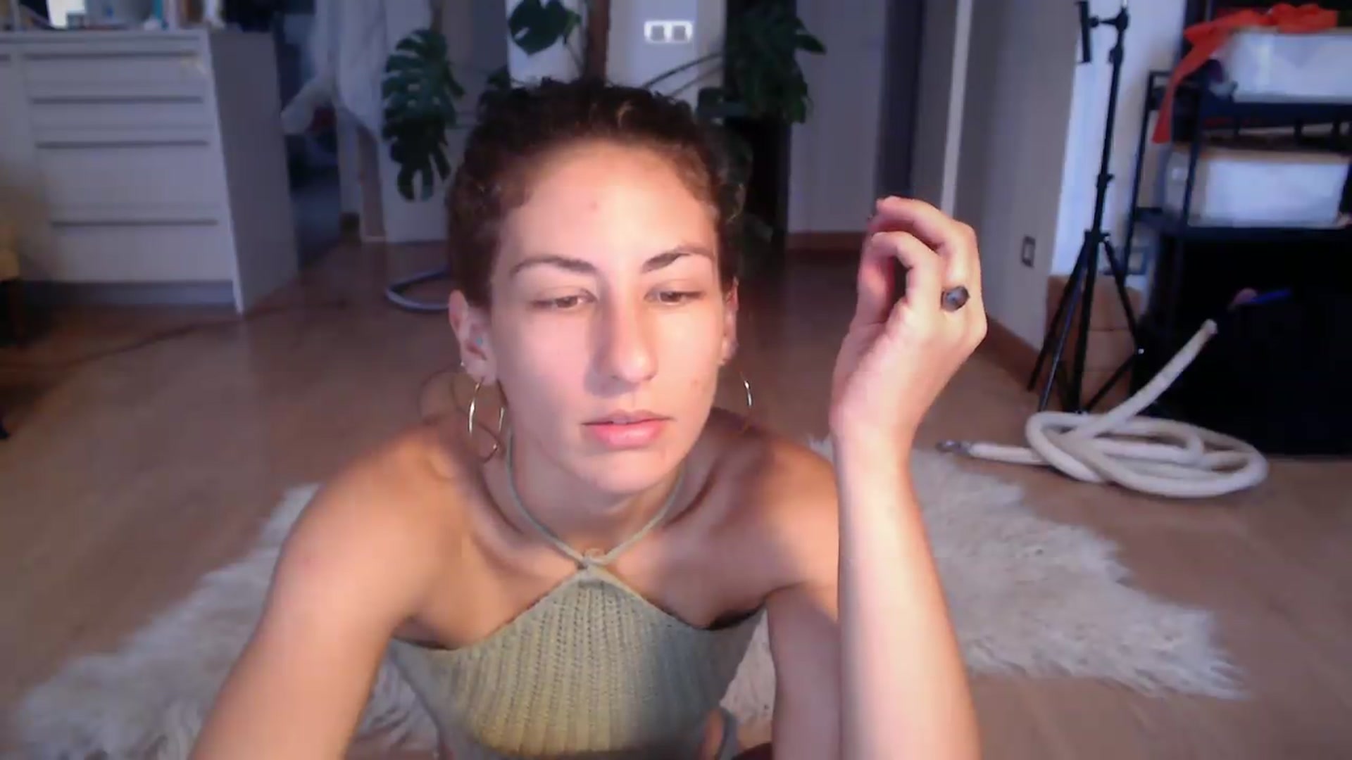 Gallery image thumbnail from TulaLulaVida's myfreecams stream on, 08/04/2026, 13:54 image 15 of 20