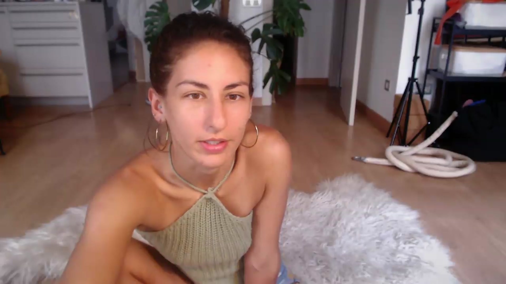 Gallery image thumbnail from TulaLulaVida's myfreecams stream on, 08/04/2026, 16:10 image 5 of 20