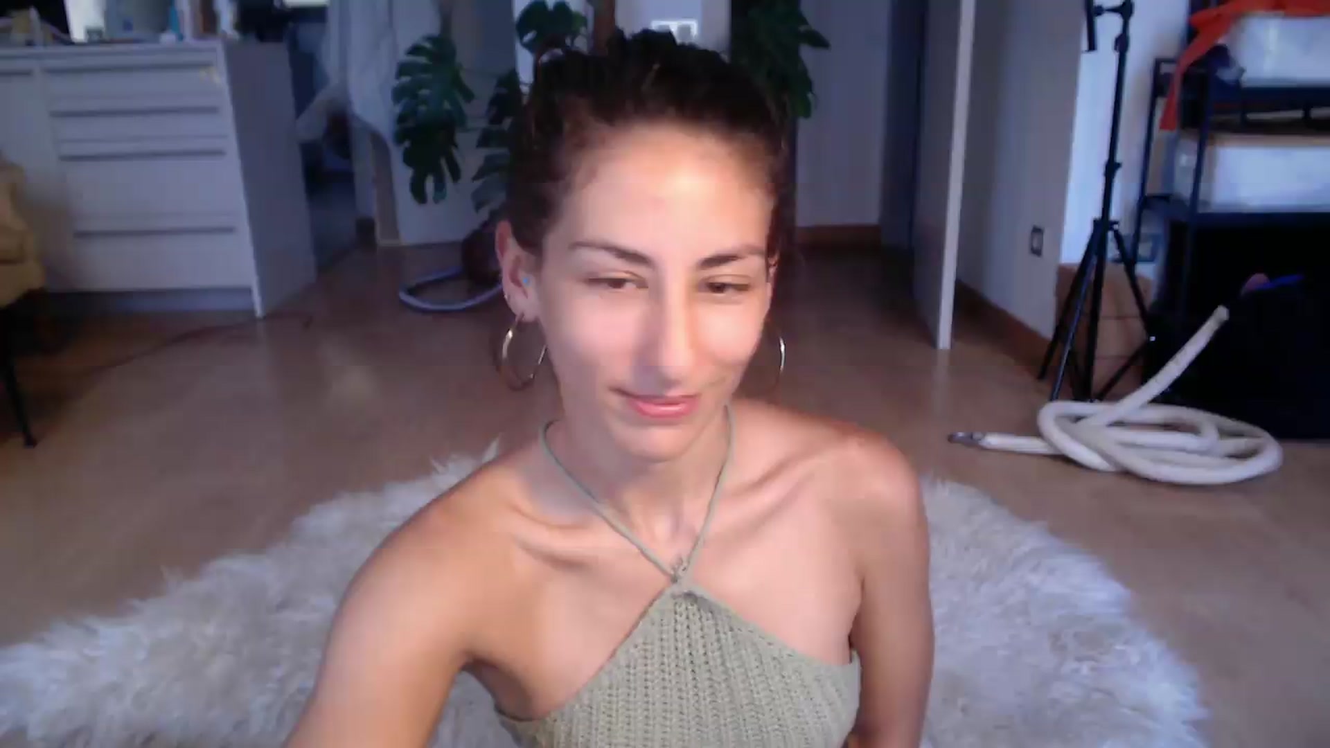 Gallery image thumbnail from TulaLulaVida's myfreecams stream on, 08/04/2026, 16:10 image 15 of 20