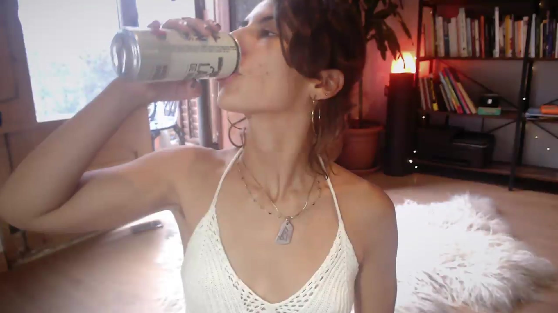 Gallery image thumbnail from TulaLulaVida's myfreecams stream on, 08/07/2026, 16:57 image 18 of 20