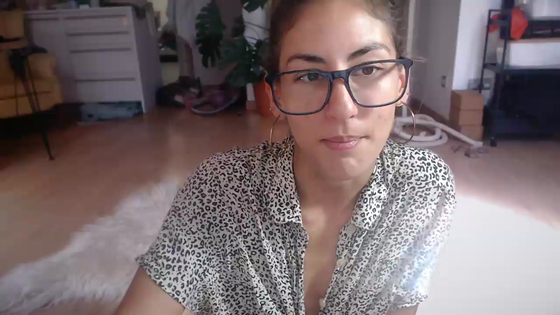 Gallery image thumbnail from TulaLulaVida's myfreecams stream on, 08/13/2026, 14:25 image 13 of 20