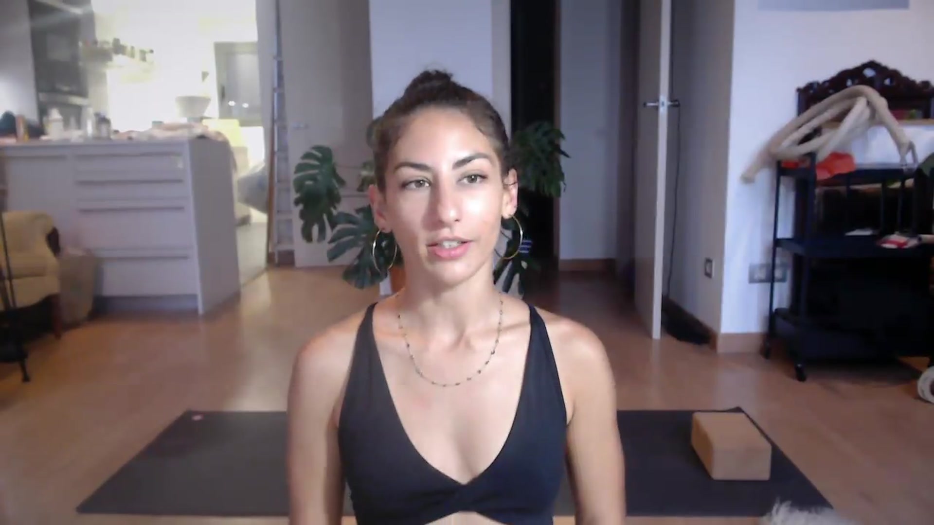 Gallery image thumbnail from TulaLulaVida's myfreecams stream on, 08/25/2026, 17:26 image 14 of 20