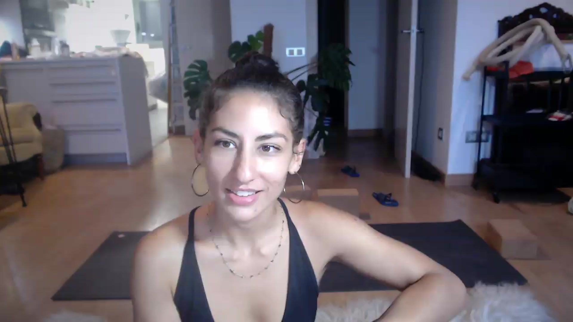 Gallery image thumbnail from TulaLulaVida's myfreecams stream on, 08/25/2026, 18:24 image 5 of 20