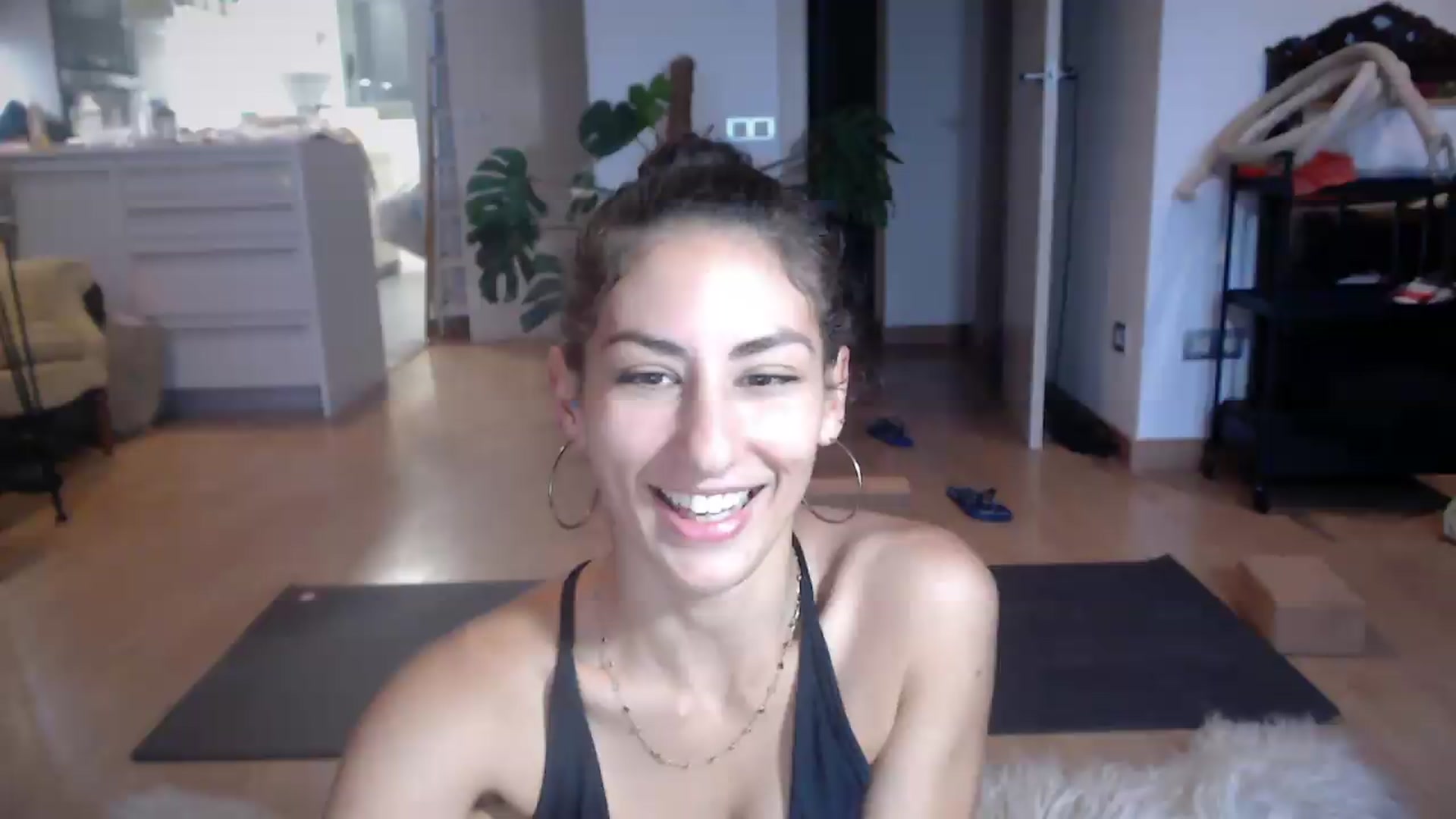 Gallery image thumbnail from TulaLulaVida's myfreecams stream on, 08/25/2026, 18:24 image 8 of 20