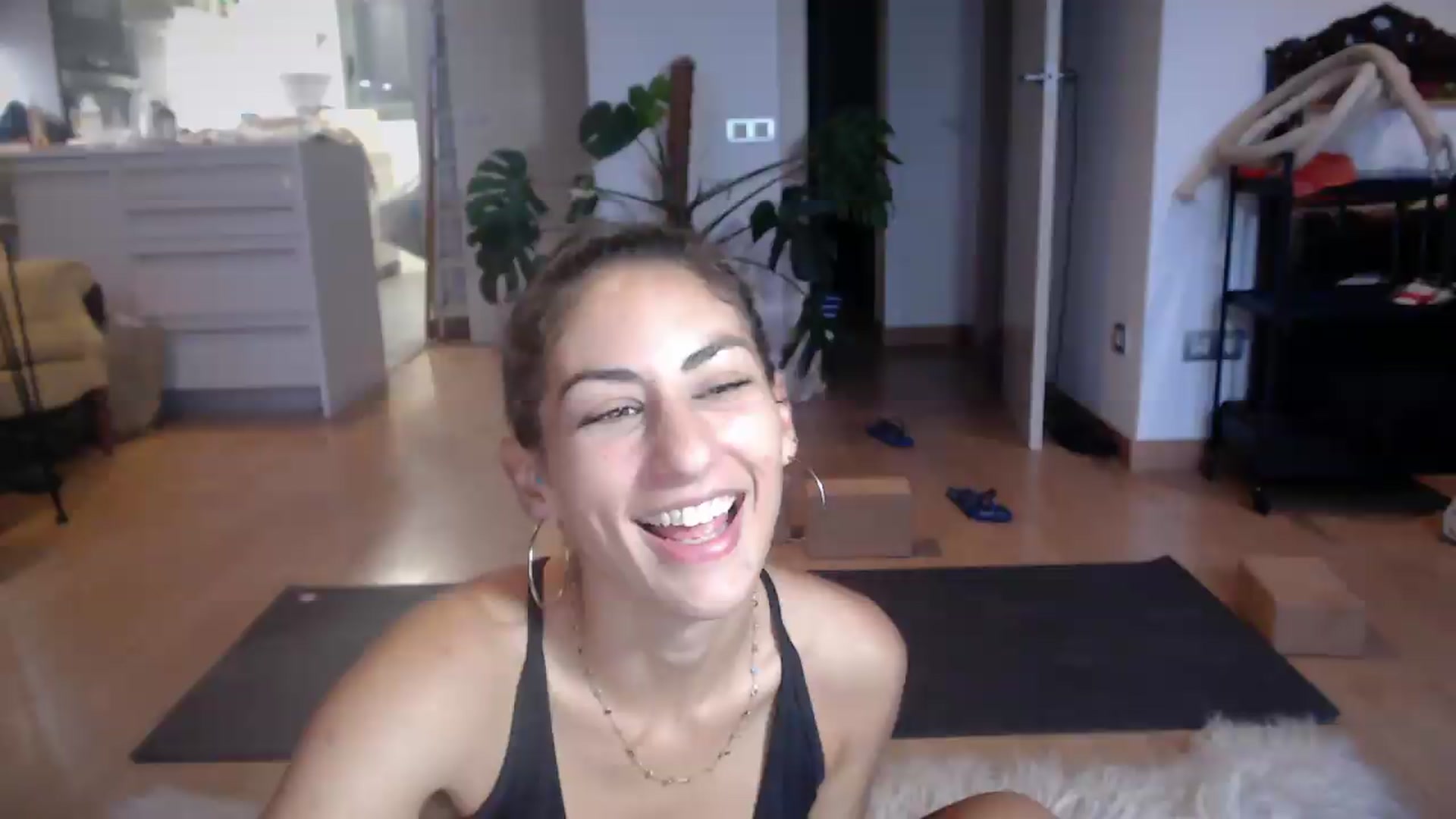 Gallery image thumbnail from TulaLulaVida's myfreecams stream on, 08/25/2026, 18:24 image 1 of 20