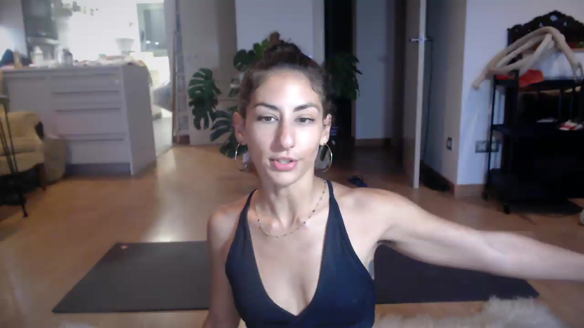 Gallery image thumbnail from TulaLulaVida's myfreecams stream on, 08/25/2026, 18:24 image 17 of 20