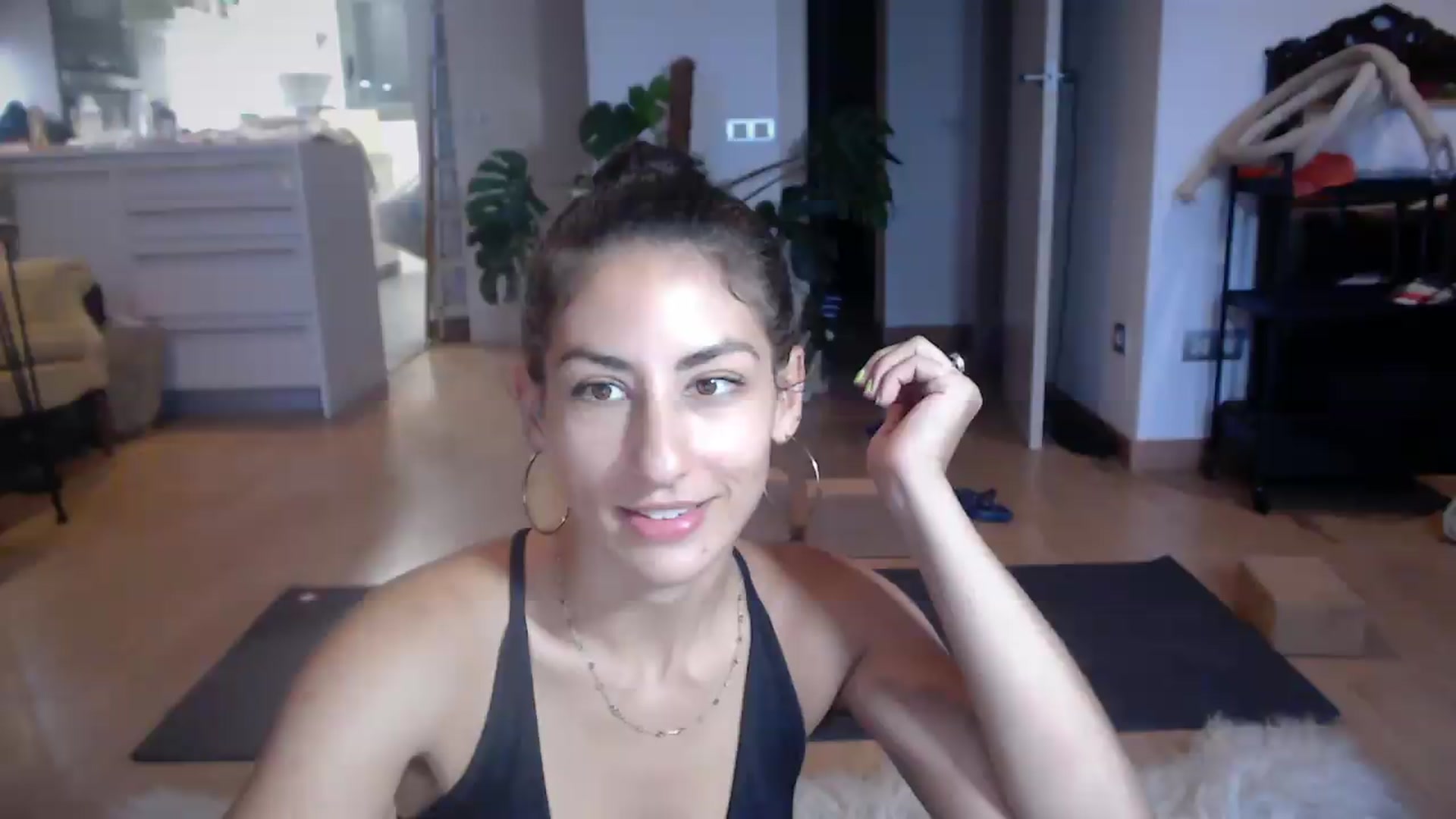 Gallery image thumbnail from TulaLulaVida's myfreecams stream on, 08/25/2026, 18:24 image 6 of 20