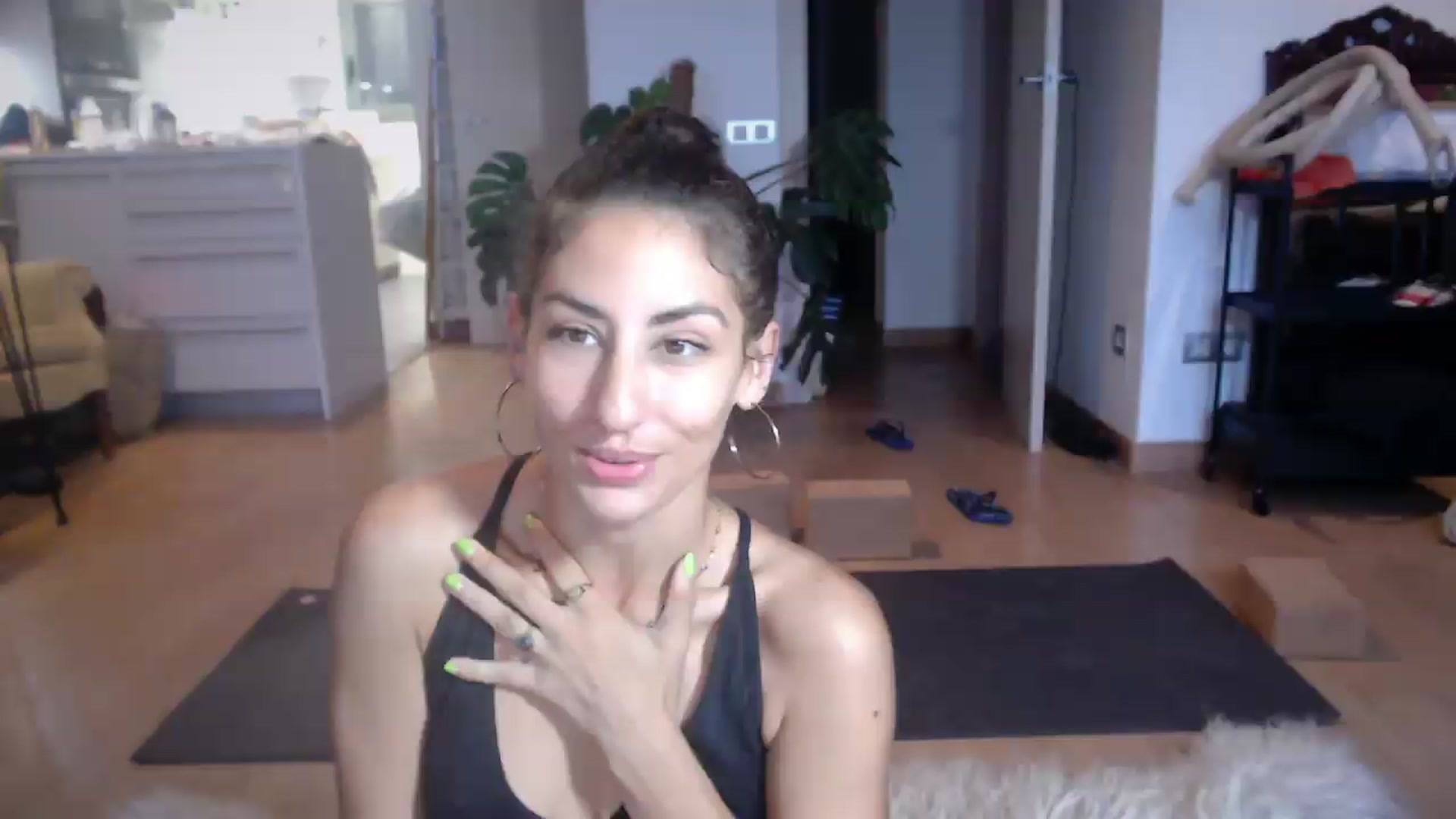 Gallery image thumbnail from TulaLulaVida's myfreecams stream on, 08/25/2026, 18:24 image 2 of 20