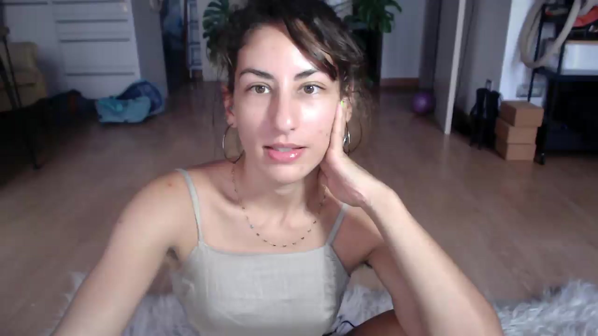 Gallery image thumbnail from TulaLulaVida's myfreecams stream on, 09/01/2026, 17:27 image 3 of 20