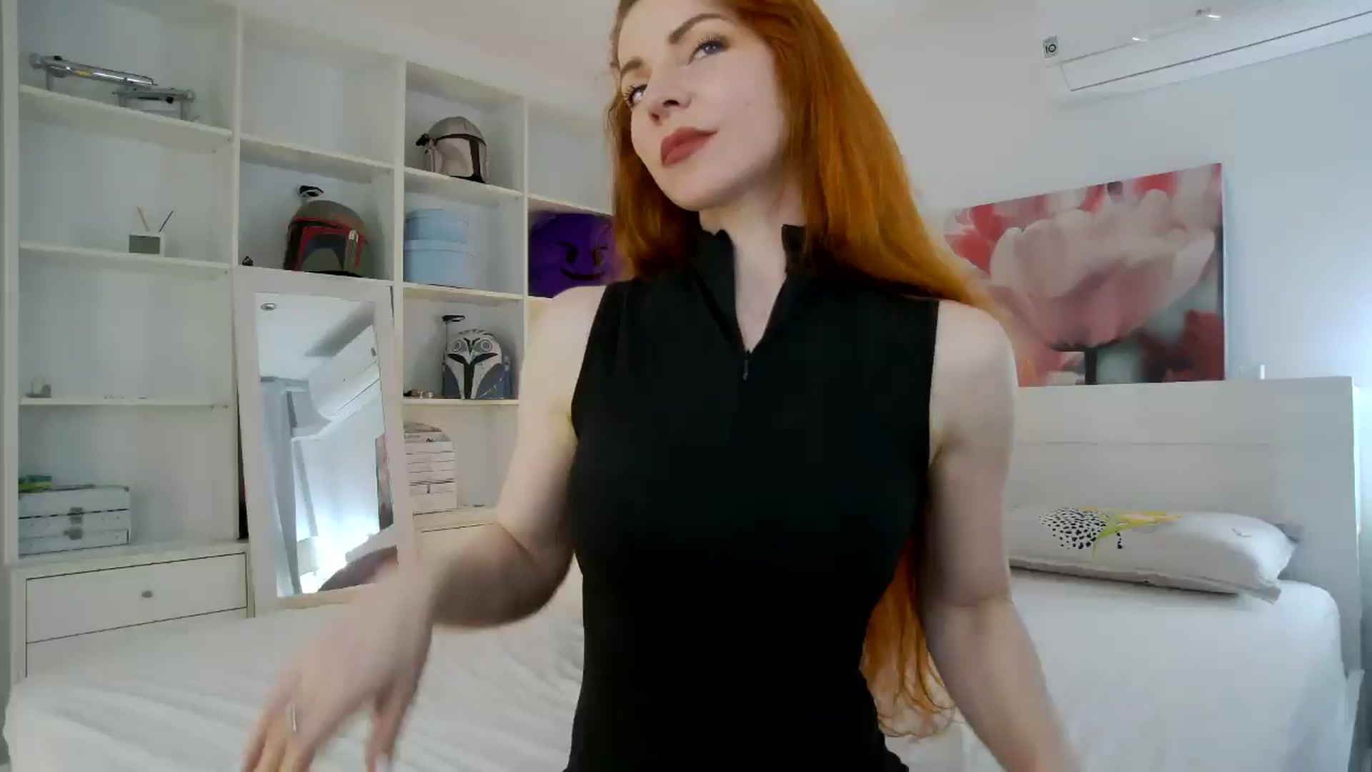 Gallery image thumbnail from TulipWhite's myfreecams stream on, 03/30/2025, 13:42 image 1 of 20