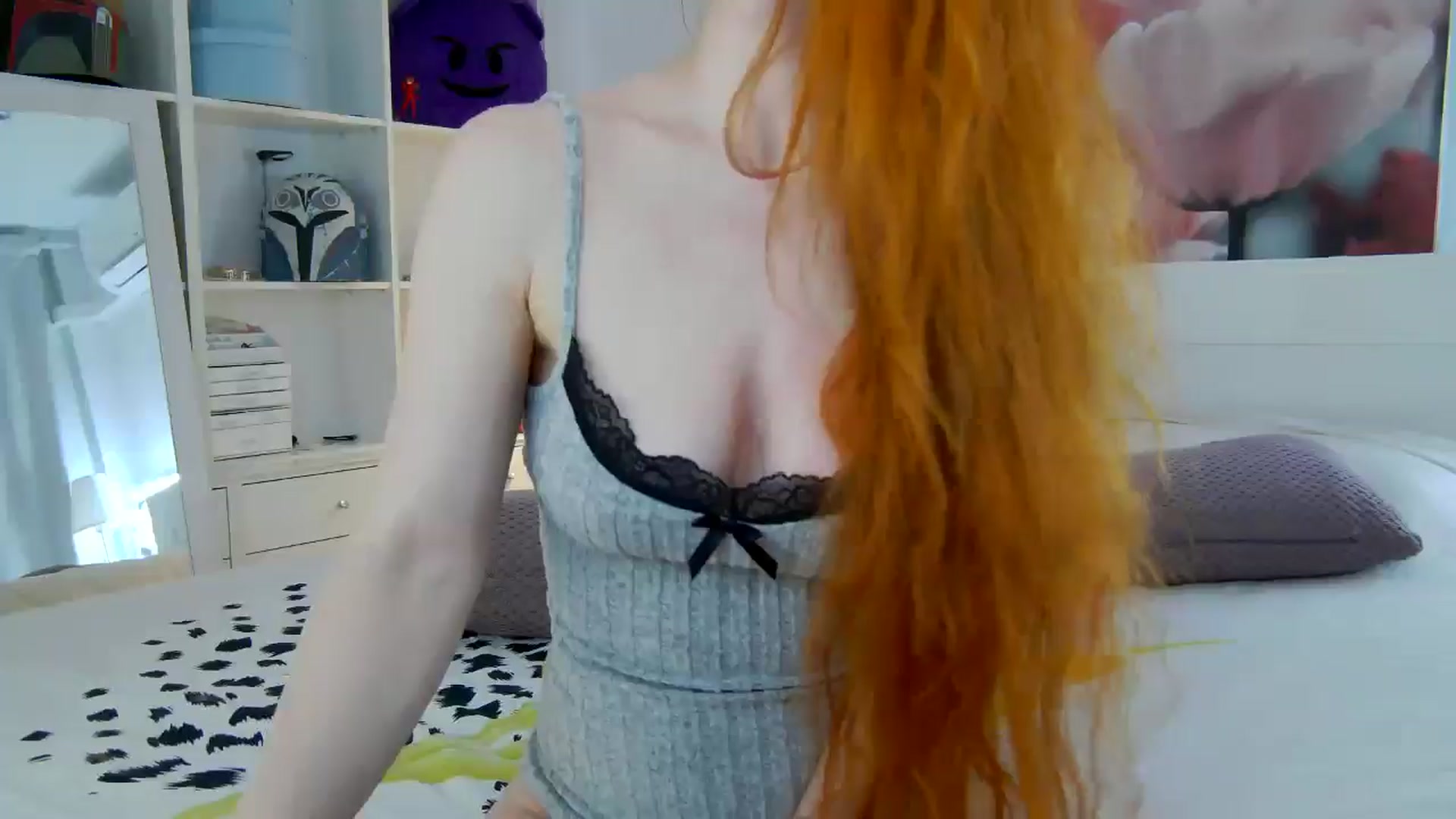 Gallery image thumbnail from TulipWhite's myfreecams stream on, 04/04/2025, 10:38 image 10 of 20