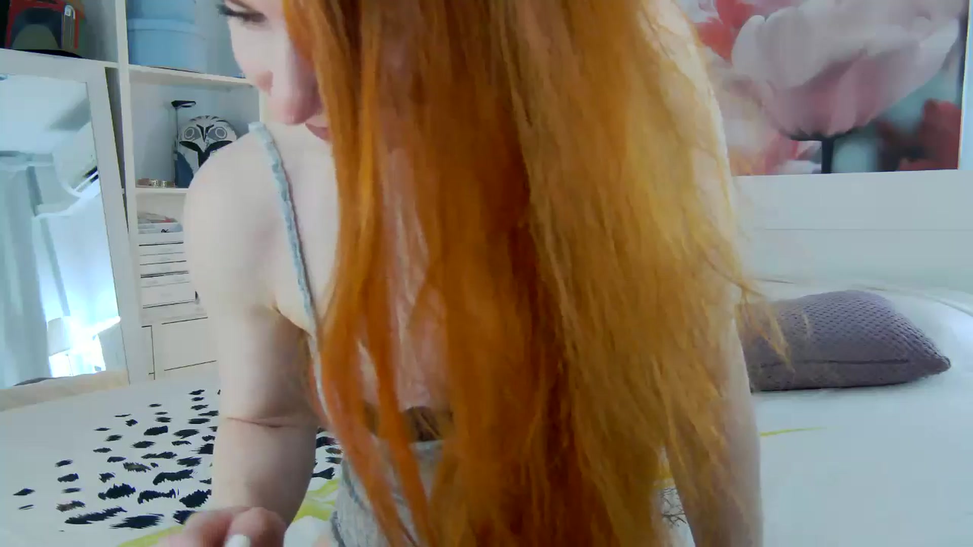 Gallery image thumbnail from TulipWhite's myfreecams stream on, 04/04/2025, 10:38 image 4 of 20