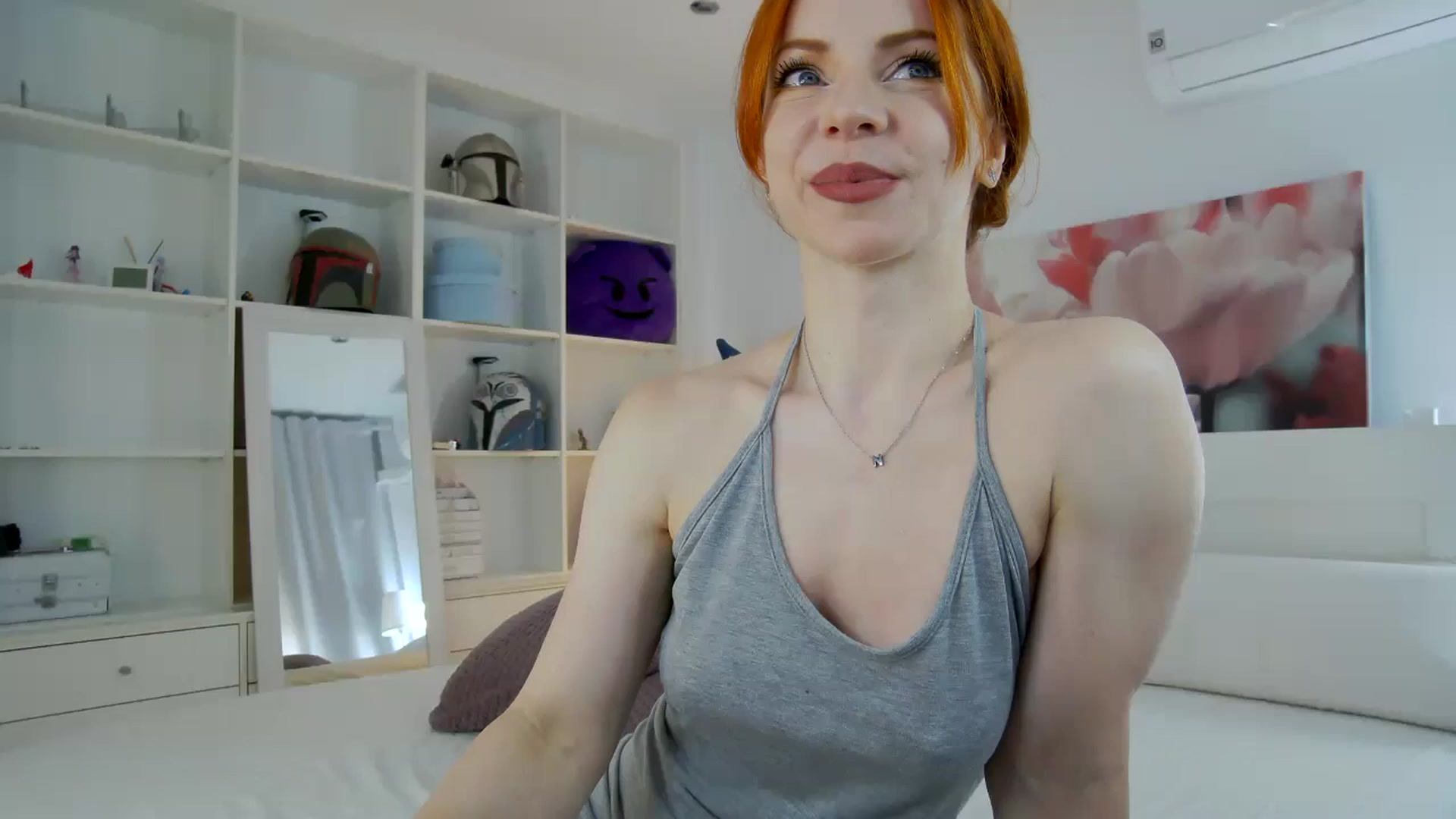 Gallery image thumbnail from TulipWhite's myfreecams stream on, 07/25/2025, 10:31 image 9 of 20