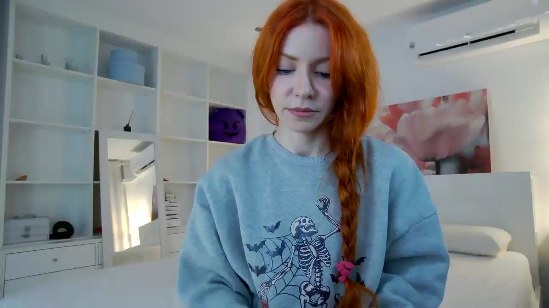 Gallery image thumbnail from TulipWhite's myfreecams stream on, 11/19/2025, 19:44 image 5 of 20