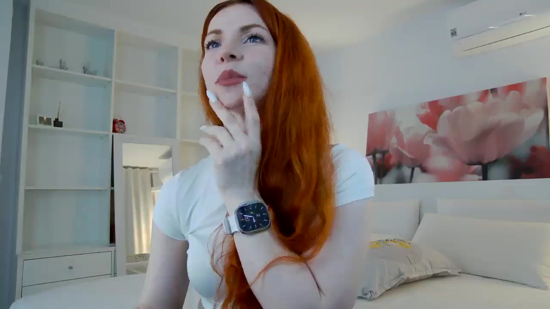 Gallery image thumbnail from TulipWhite's myfreecams stream on, 04/11/2026, 19:06 image 20 of 20