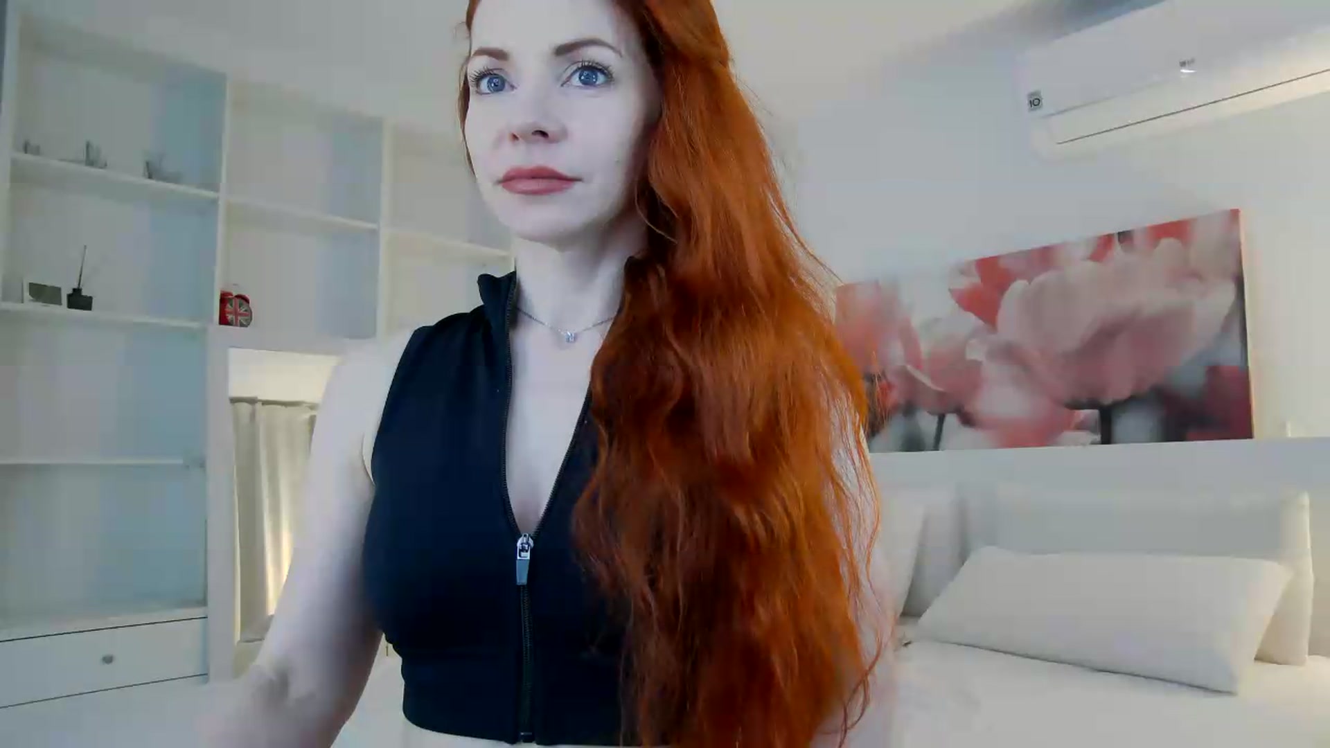 Gallery image thumbnail from TulipWhite's myfreecams stream on, 05/18/2026, 22:39 image 6 of 20