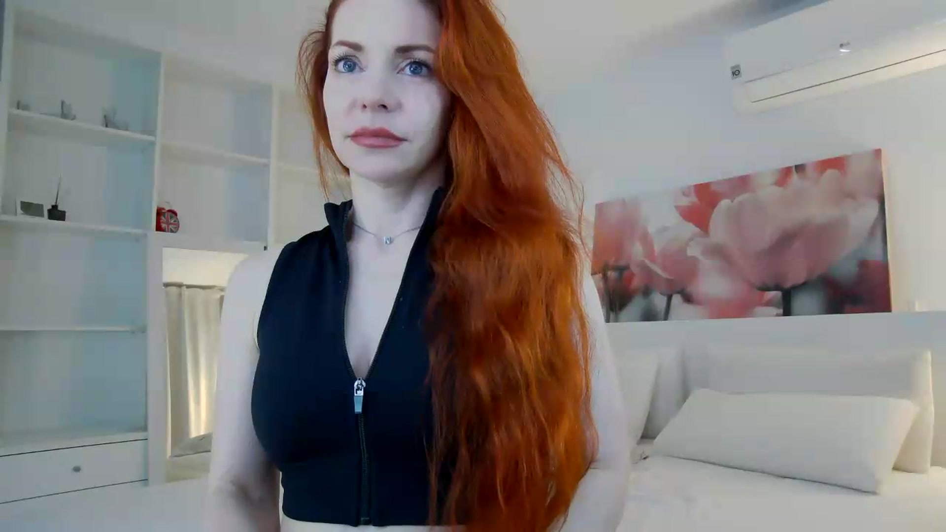 Gallery image thumbnail from TulipWhite's myfreecams stream on, 05/18/2026, 22:39 image 13 of 20
