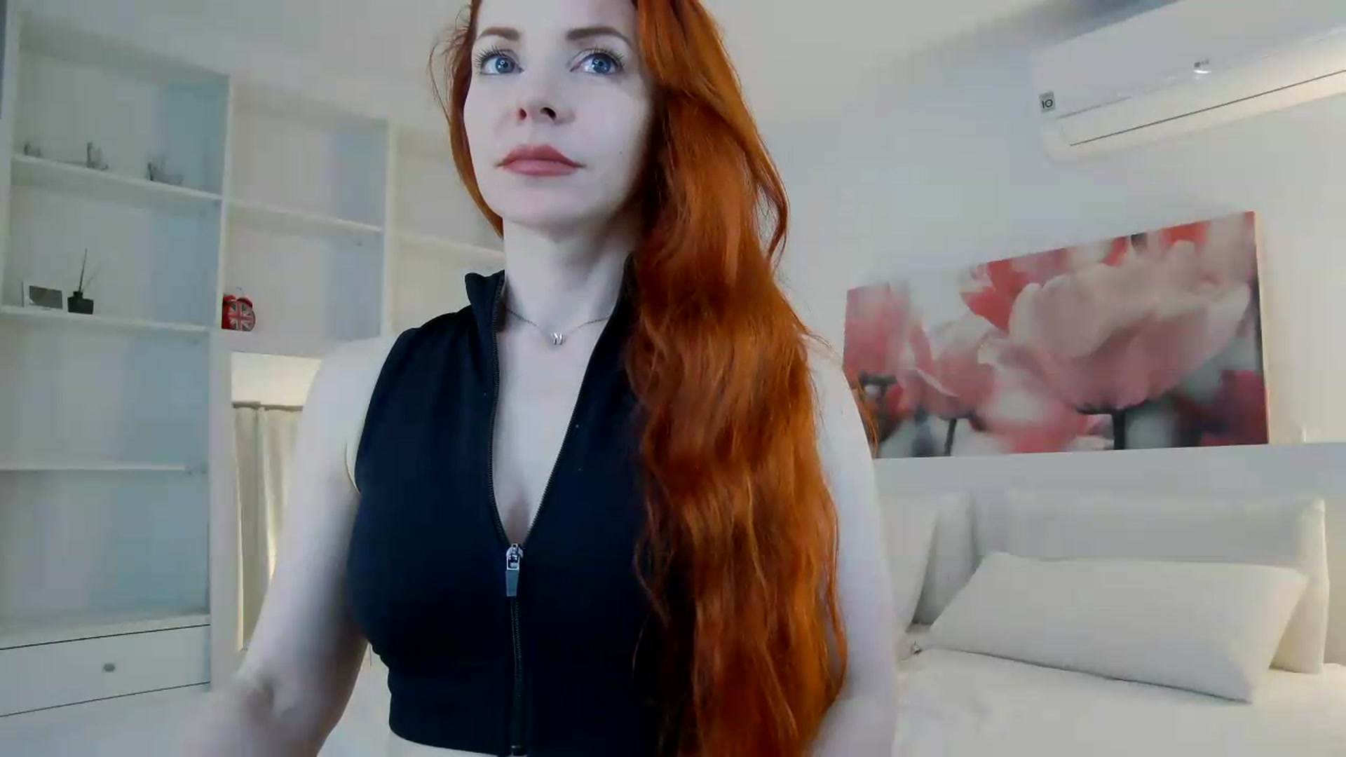 Gallery image thumbnail from TulipWhite's myfreecams stream on, 05/18/2026, 22:39 image 10 of 20
