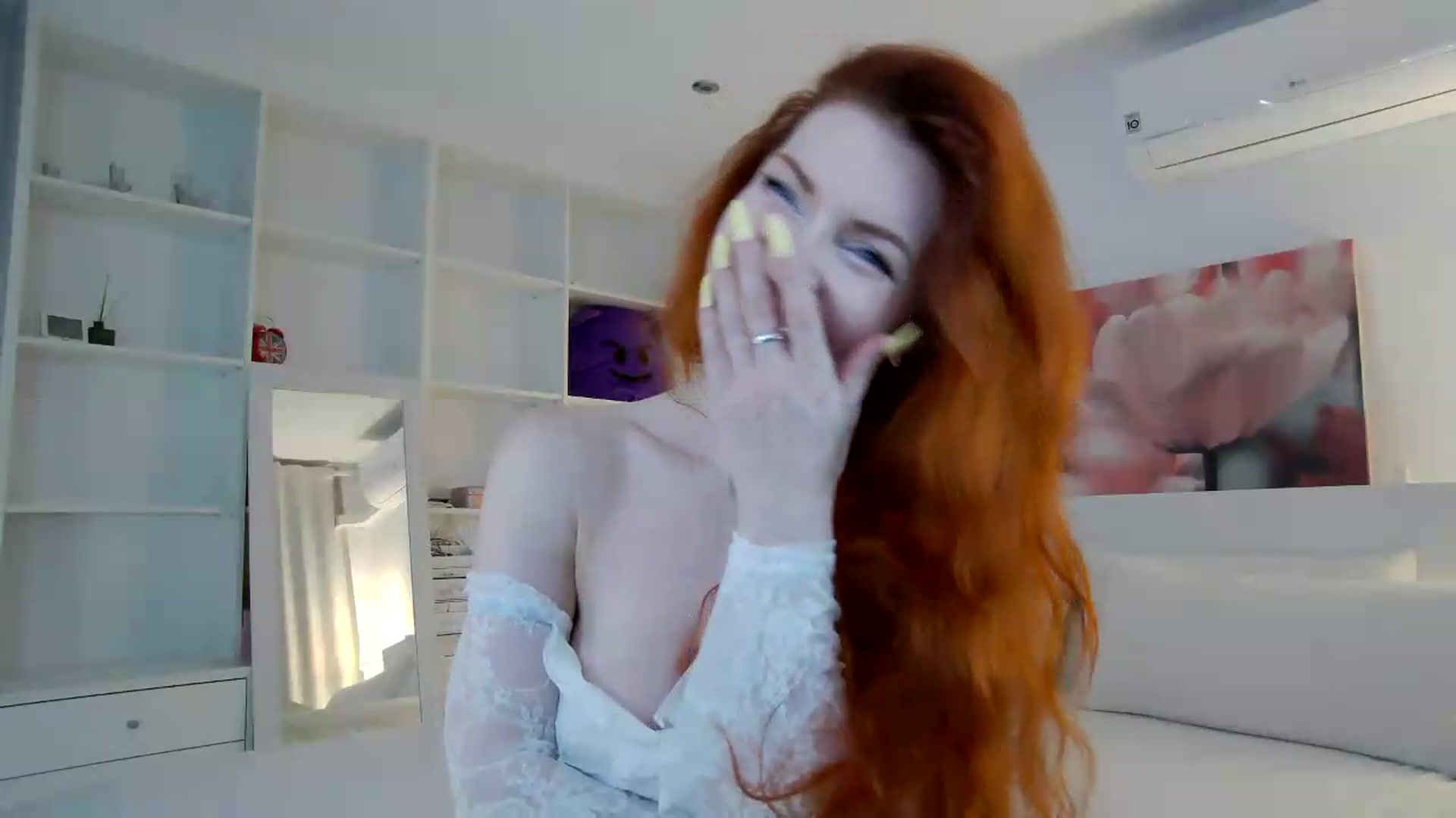 Gallery image thumbnail from TulipWhite's myfreecams stream on, 05/21/2026, 21:14 image 17 of 20