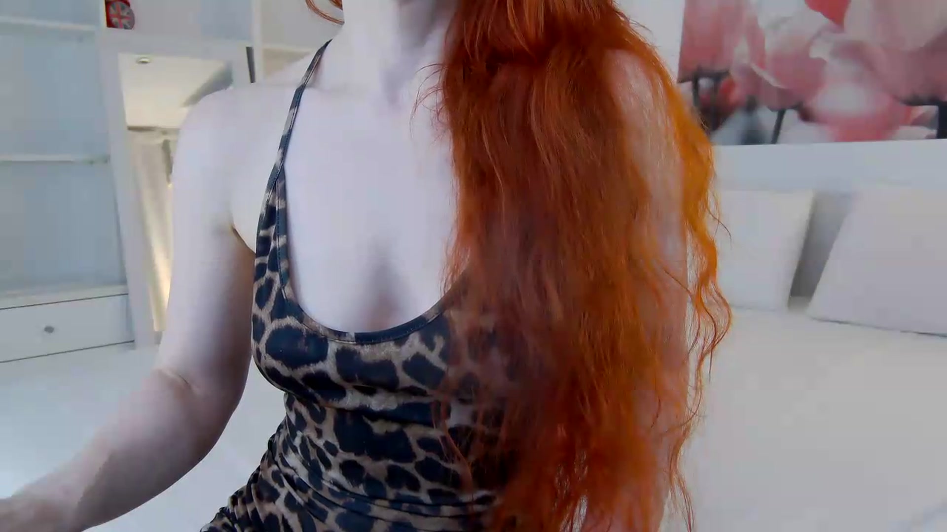 Gallery image thumbnail from TulipWhite's myfreecams stream on, 06/04/2026, 23:46 image 15 of 20