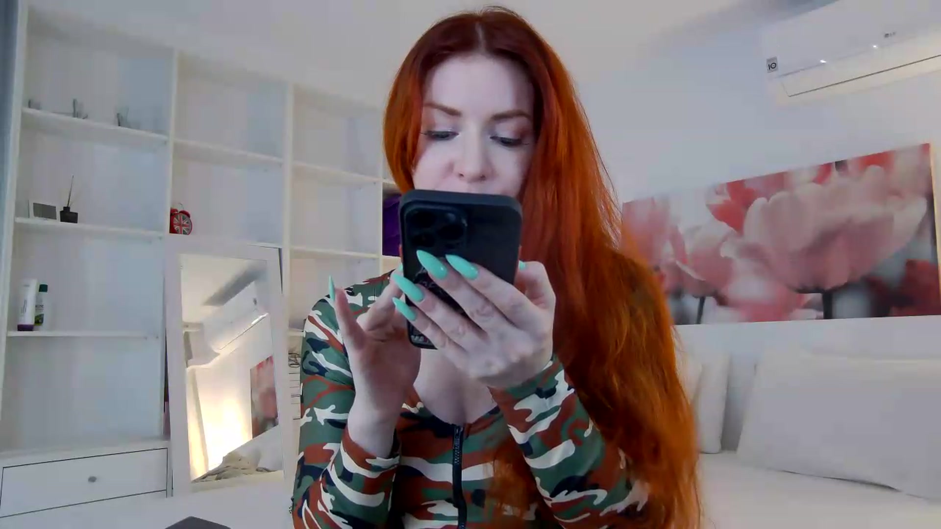 Gallery image thumbnail from TulipWhite's myfreecams stream on, 06/06/2026, 21:07 image 20 of 20